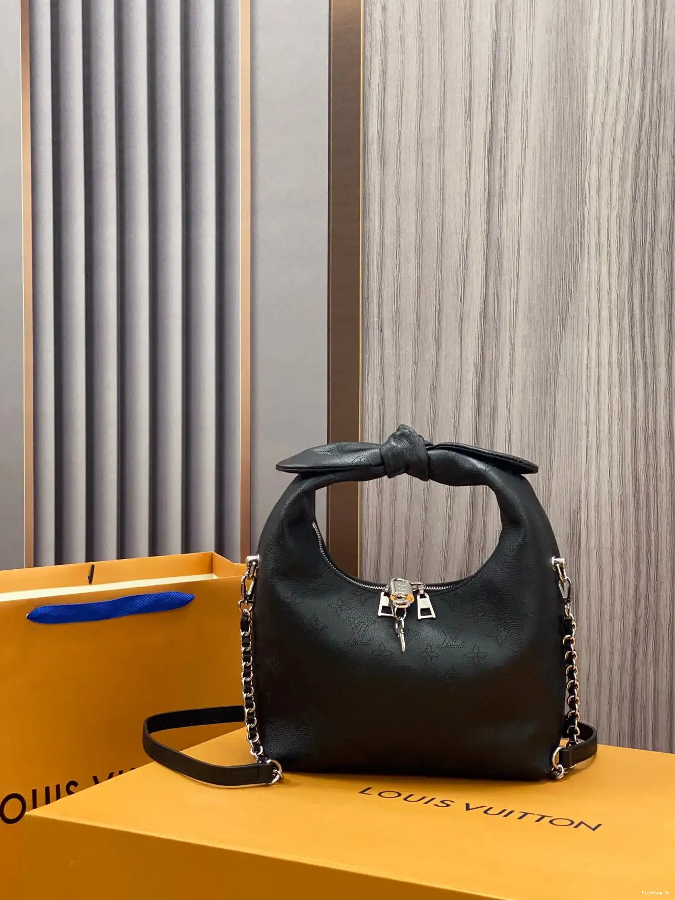 Firstbags ru VUITTON WHY PM LOUIS KNOT 0523